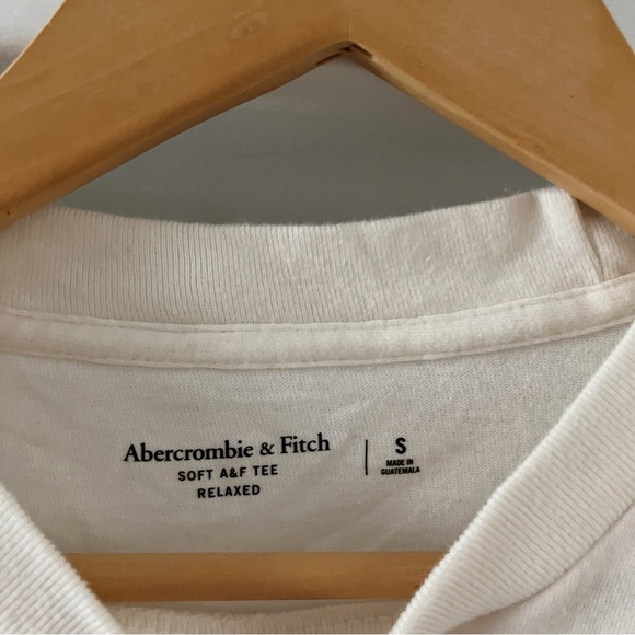 Abercrombie Graphic Tee - Picture 2 of 4
